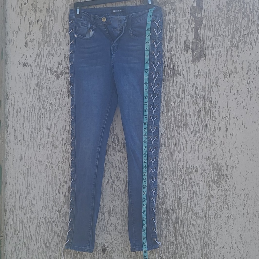 Fashion Nova Size 3 Side Lace up Jeans